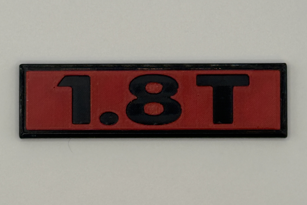 VW Schriftzug zum Aufkleben im 16V-Style – Schwarz/Rot – für Golf 2, Tuning & Klassiker